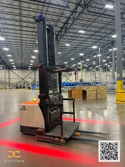 (1) 2014 Crown Order Picker SP4050-30 *Battery Included*