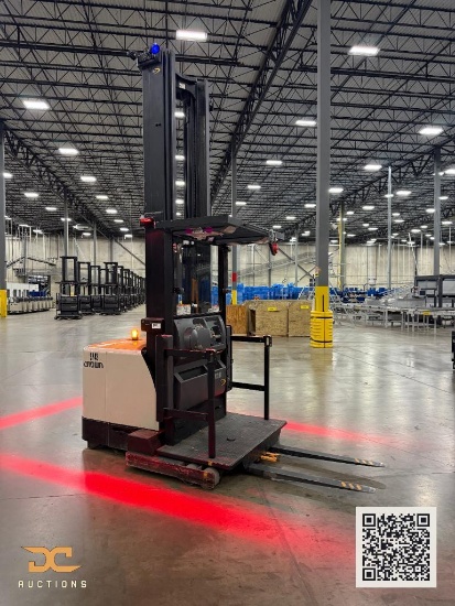 (1) 2014 Crown Order Picker SP4050-30 *Battery Included*