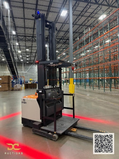 (1) Crown Order Picker SP4050-30