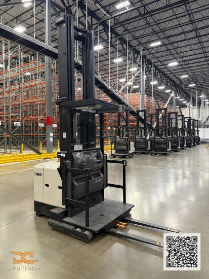 (1) 2013 Crown Order Picker SP3550H-30 *Battery Included*