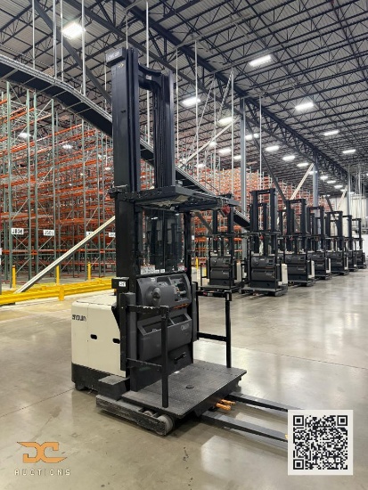 (1) 2012 Crown Order Picker SP3550H-30 *Battery Included*