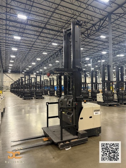 (1) 2012 Crown Order Picker SP3550H-30 *Battery Included*