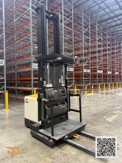 (1) 2014 Crown Order Picker SP4050-30 *Battery Included*