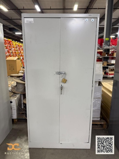 (1) Tennsco Light Gray Storage Cabinet Containing Tools and Hardware