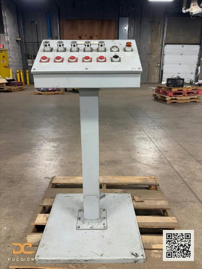 (1) Industrial Pedestal Push Button Control Station | 5-Button Panel with Indicator Light on Floor
