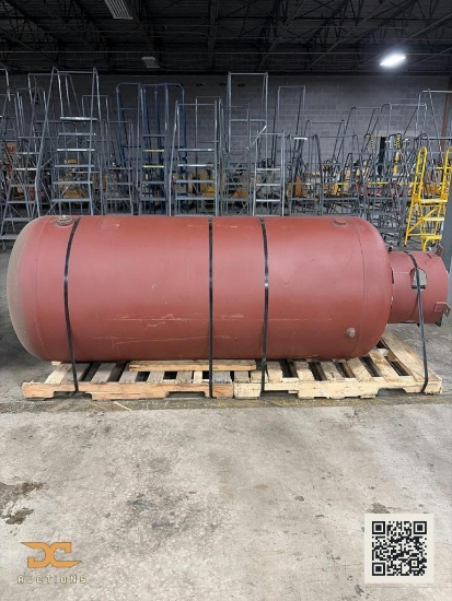 (1) Horizontal Steel Air Receiver / Pressure Vessel Tank Red Primer Finish, Pallet Mounted