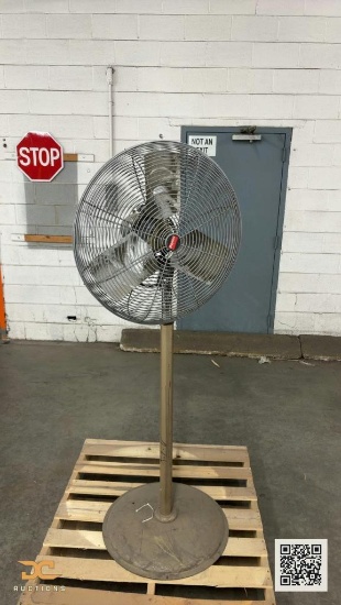 (1) Dayton Industrial Pedestal Fan | Heavy-Duty Floor Stand Fan | 115V | 27" Diameter