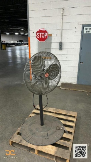 (1) Dayton Pedestal Floor Fan | 115V | 28" Diameter