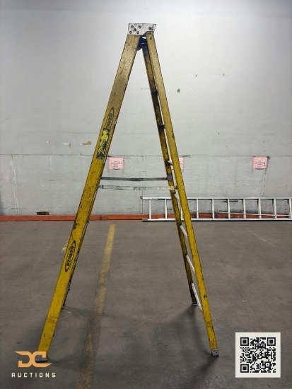 (1) Werner Fiberglass A-Frame Step Ladder | Yellow, Heavy-Duty