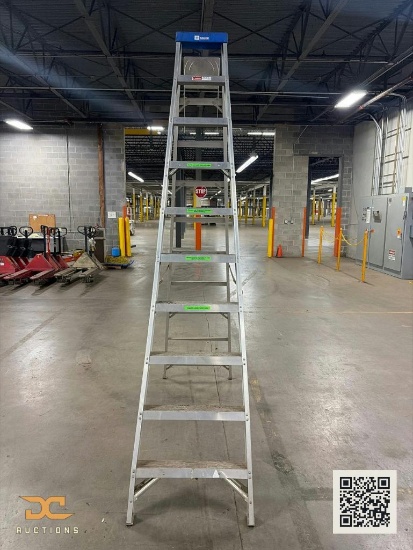 (1) Bauer Aluminum Step Ladder A-Frame, Multi-Step