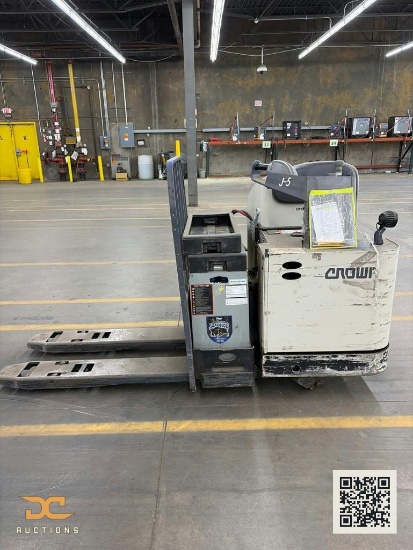 (1) 2019 Crown Walkie Rider