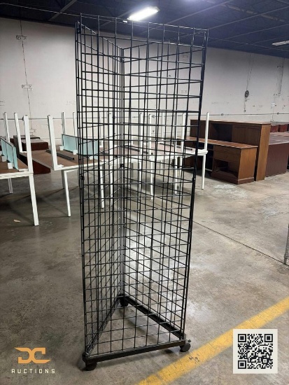 (1) Mobile Wire Grid Display Tower | 4-Panel Gridwall Merchandising Rack on Casters