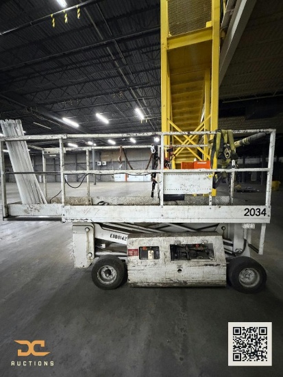 (1) Electric Scissor Lift | Indoor Warehouse Scissor Lift | Hours Unknown