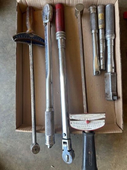 Flat of Torque Wrenches - 1/2 and 1/4"