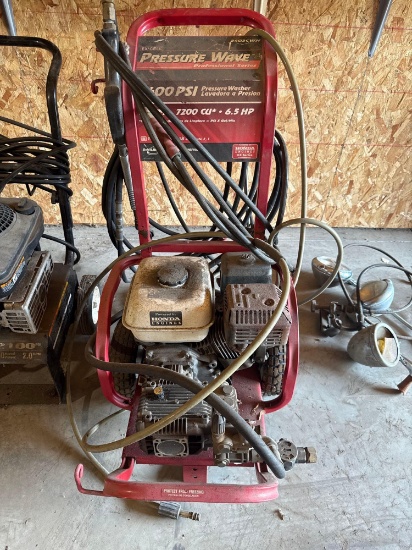Pressure Wave 2400 PSI Honda Gas Pressure Washer