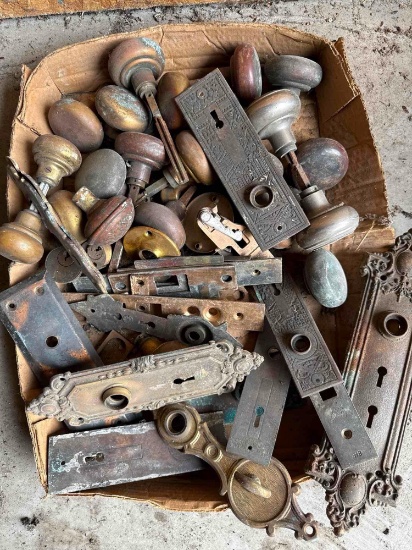 Flat of Victorian Brass Knobs & Trim Plates