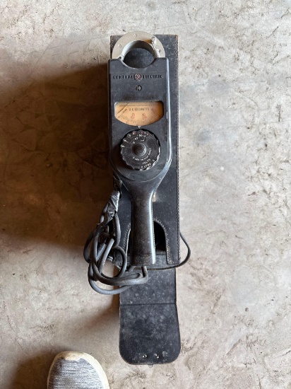 General Electric H1AA1 AK-2 Ac Hook-on Wattmeter With Case
