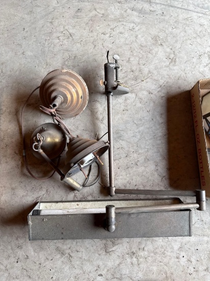 3 Antique Lights