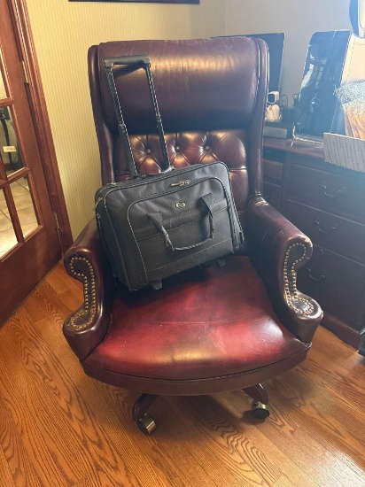 Leather Executive Office Chair & Roller Bag
