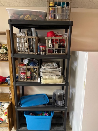 Plastic Shelf Contents - Pans, Containers, Misc