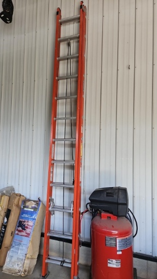Warner 24' fiberglass extension ladder