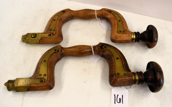 2 Plated braces