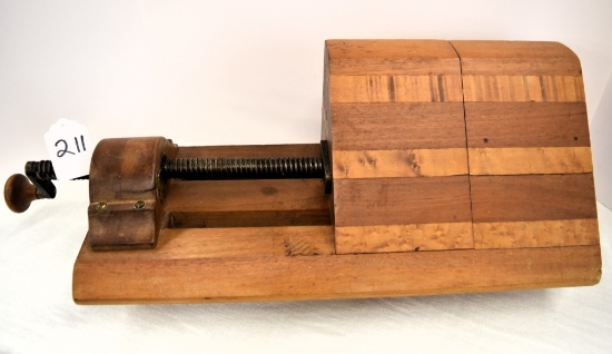 Miter jack