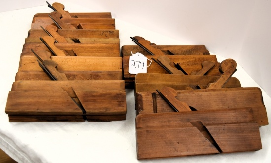 12 Molding planes