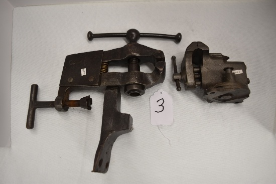 2 Bench vises