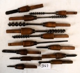 14 Brace pods