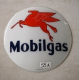 Mobilgas pump globe, reproduction