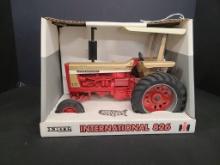 ERTL International 826 Gold Demonstrator 1/16 Die-
