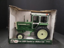 ERTL Oliver 1655 Tractor with Hiniker Cab 1:16 Sca