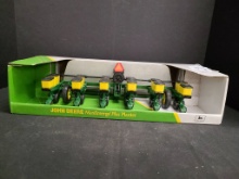 John Deere MaxEmerge Plus Planter 1/16 Scale Toy
