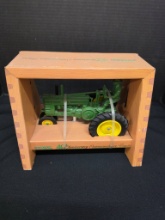 ERTL 40th Anniversary John Deere Tractor 1/16 Scal