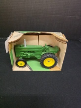 John Deere Model M Tractor 1/16 Scale Collectors