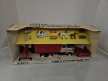 International Town & Country Set