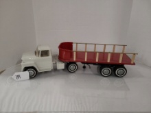 International Semi Truck and Trailer
