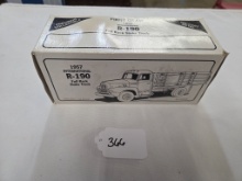 1957 International R-190 1/34 Die-Cast Truck