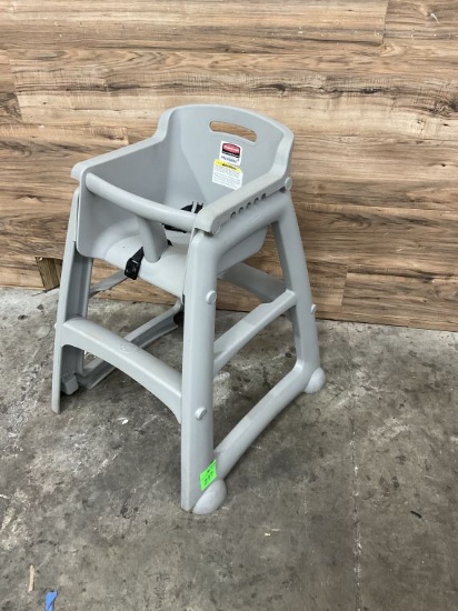 Rubbermaid Grey High Chair