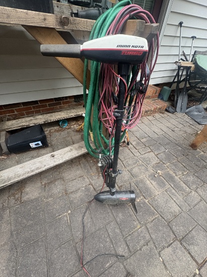 Trolling Motor & Marine Battery (untested)