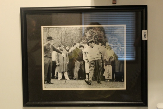 “ The King Takes the Tee": Iconic Mid-Century Photograph of Arnold Palmer with Jackie Gleason