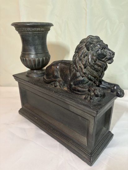 Impressive Cast Iron-Style Garden Sculpture – Regal Lion with Classical Urn on Paneled Plinth