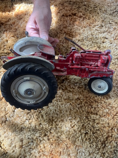 Ford Metal Tractor