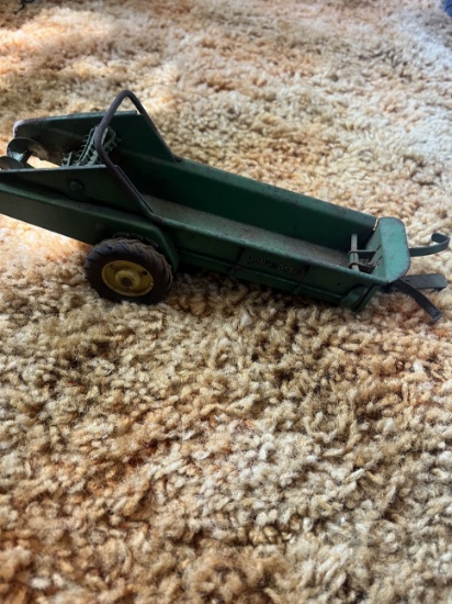 1950s John Deere Spreader