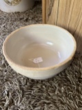 Croc Bowl