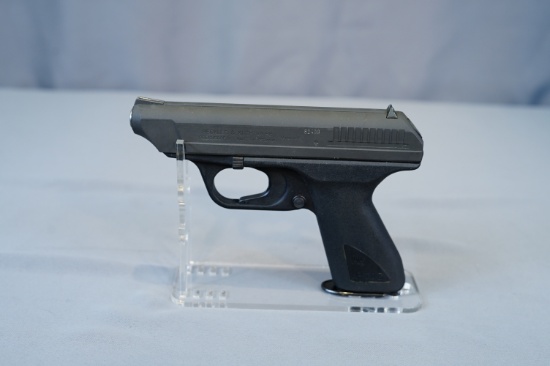 Heckler & Koch VP70Z 9mm Pistol