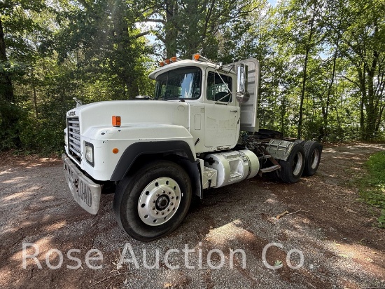 1994 Mack RD688S T/A Road Tractor