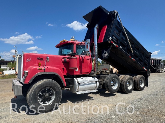 1988 Mack Superliner Tri Axle Dump Truck V8 500 mack engine (Ashland, VA)