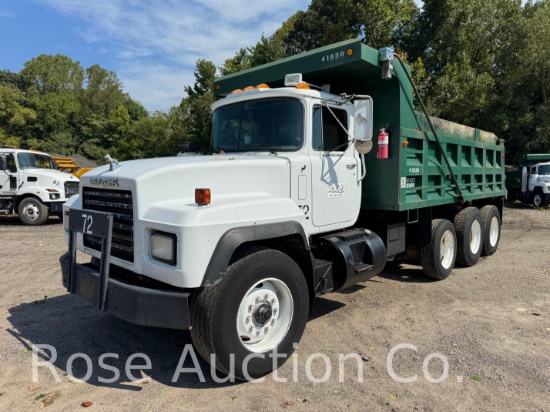 2001 Mack RD 690S Tri/A Dump Truck (One owner Fleet maintained from new) (Prince George, VA)